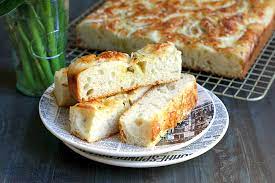 NO-KNEAD HOMEMADE FOCACCIA