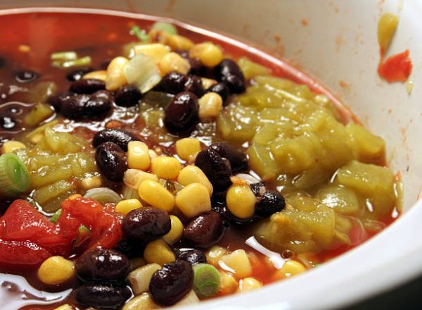 SLOW COOKER VEGETARIAN LENTIL CHILI