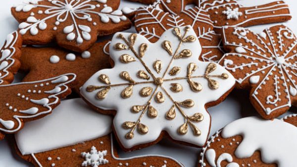 Super Simple Cut-Out Gingerbread Cookies