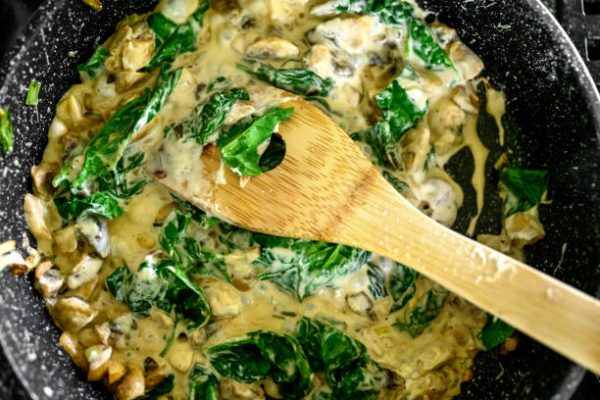 PASTA ARTICHOKE MUSHROOM AND SPINACH IN ONE POT