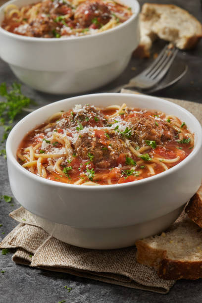 SPAGHETTI & MEATBALL SOUP