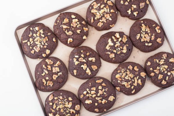 5-Ingredient Vegan Chocolate Turtles